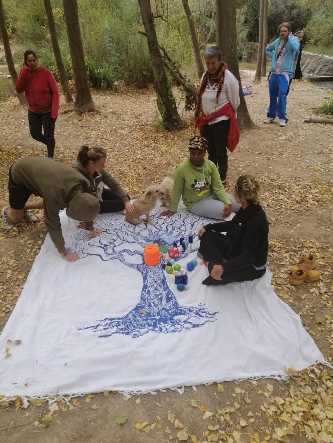 Casa Proyecto Pepe Bravo - Arte De Manos Y Corazon Panzió Alozaina Kültér fotó