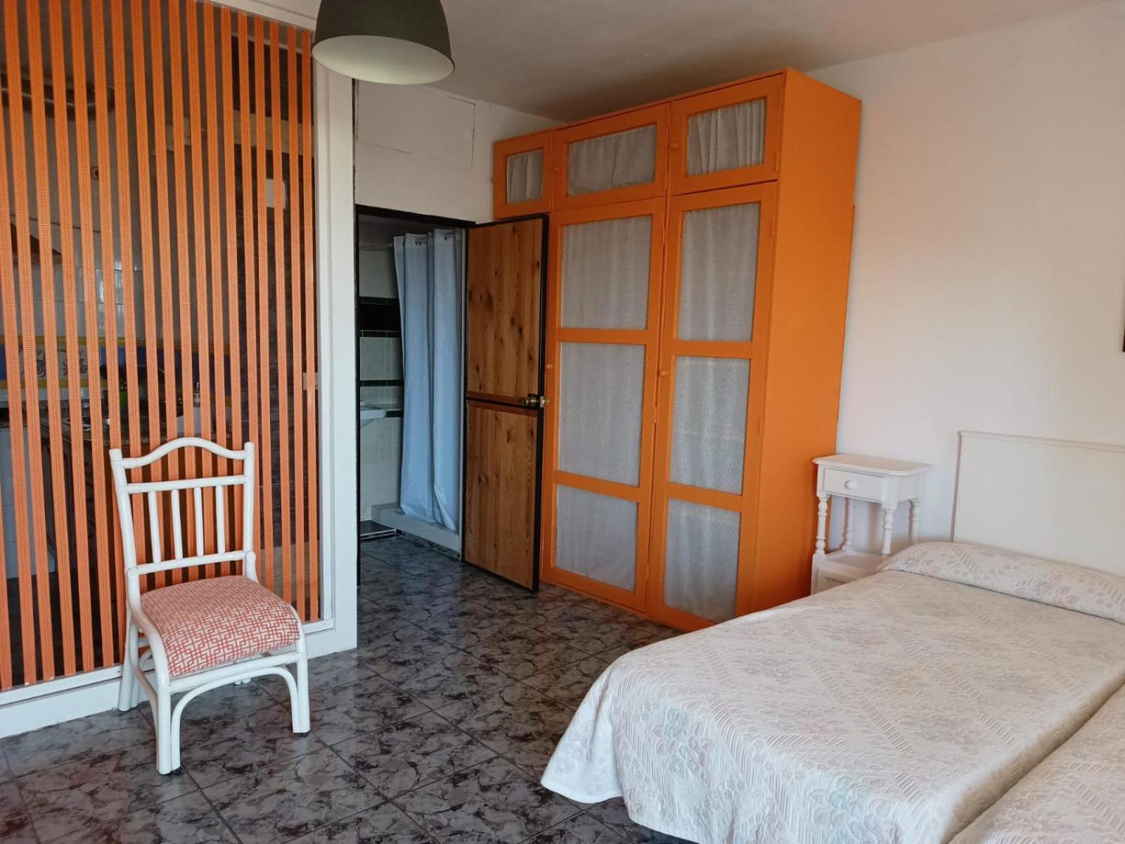 Casa Proyecto Pepe Bravo - Arte De Manos Y Corazon Panzió Alozaina Kültér fotó